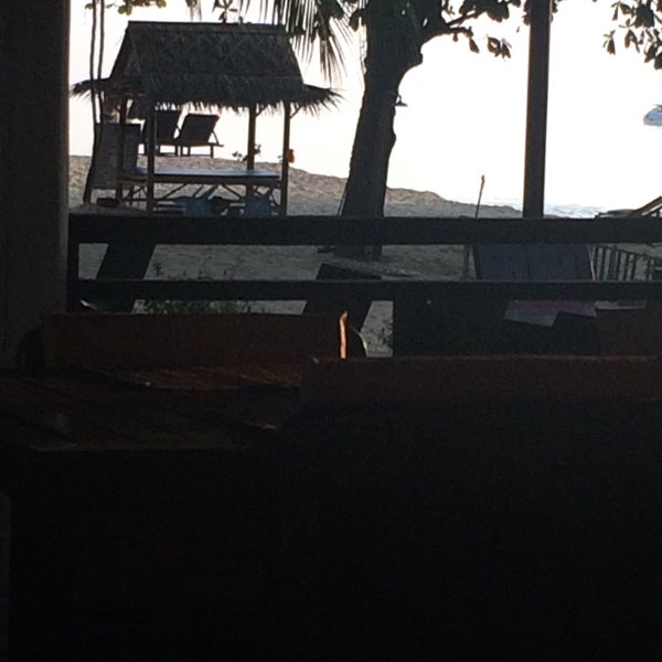 бочка чая. деревенский дом для фотошопа. жилища народов африки радовель. бунгало. фест бунгало бич резорт самуи.