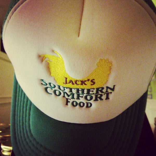 รูปภาพถ่ายที่ Jack&#39;s Southern Comfort Food โดย Blake B. เมื่อ 2/5/2013