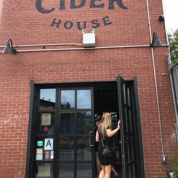 Photo taken at Brooklyn Cider House by Marvin A. on 8/18/2018