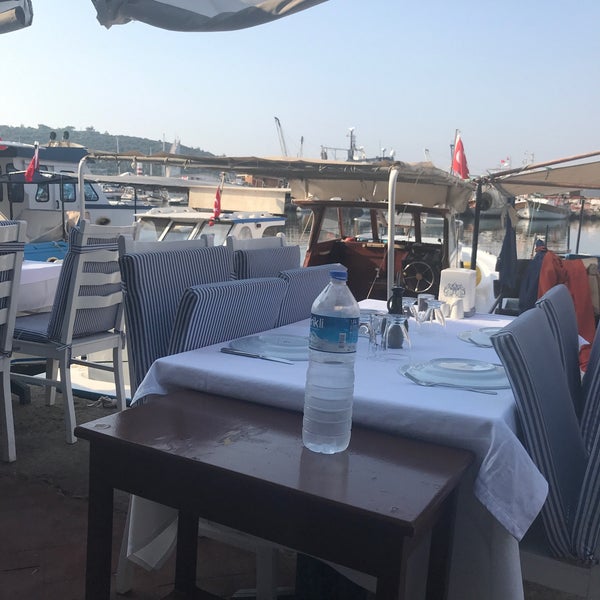 Foto diambil di Burç Restaurant oleh Bora Ş. pada 10/15/2019