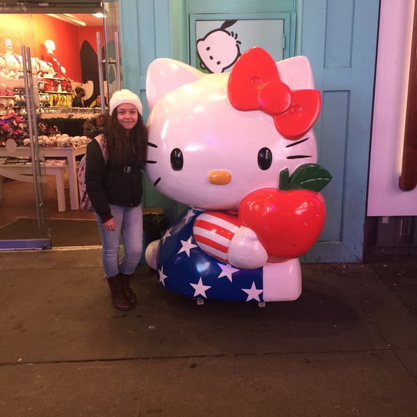 Sanrio Times Square (Now Closed) - Theater District - New York, NY