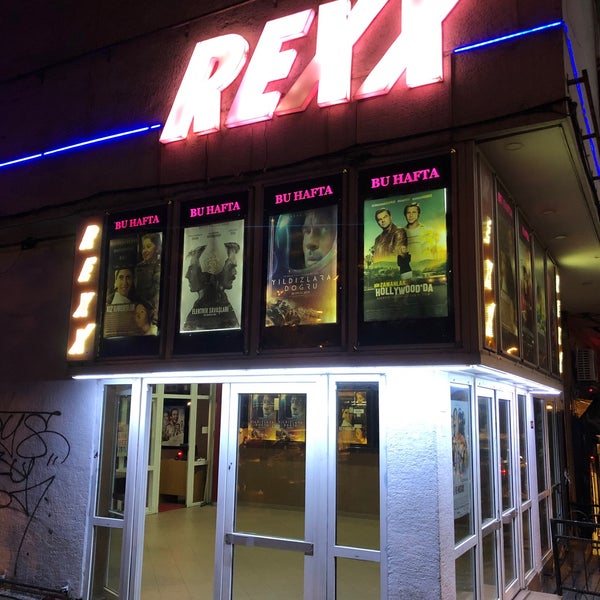 Photo prise au Rexx Sineması par Akanda B. le9/20/2019