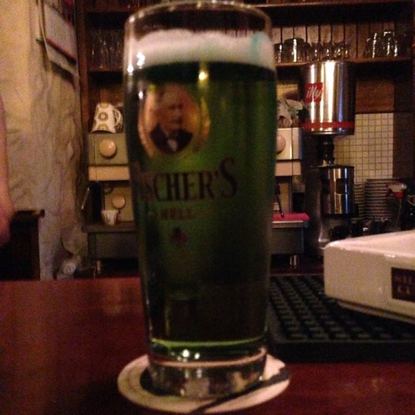 Foto scattata a Sheridan&#39;s Irish Pub da Domagoj L. il 3/17/2014