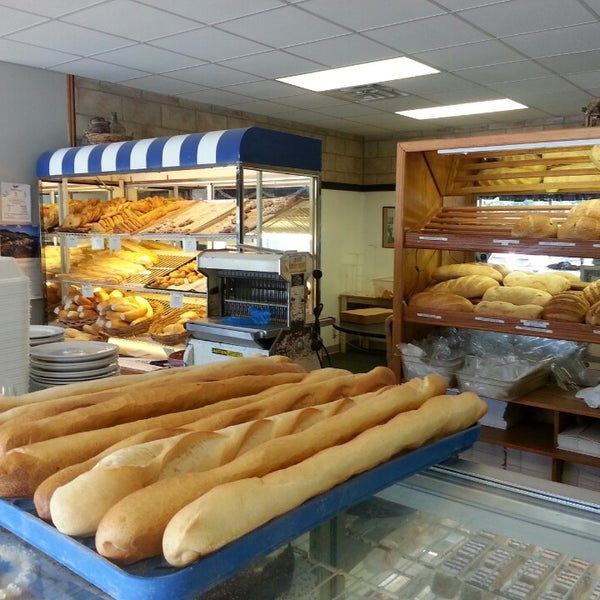 รูปภาพถ่ายที่ Bagatelle Bakery โดย Angie E. เมื่อ 8/5/2013