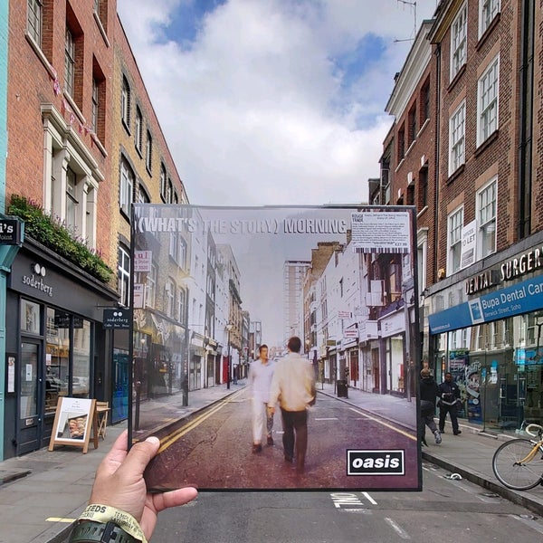 (What's The Story) Morning Glory? Album cover location Soho 2 tips
