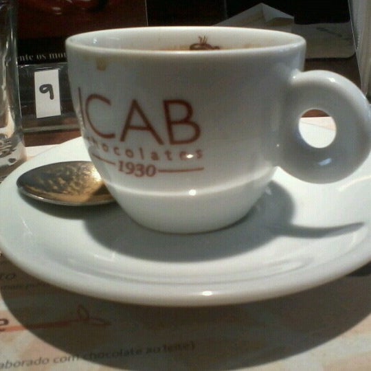 Photo taken at Icab Chocolate Gourmet by Alexandre F. on 11/16/2012