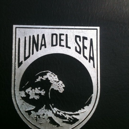 Foto diambil di Luna Del Sea Steak and Seafood Bistro oleh Kelly C. pada 10/17/2013