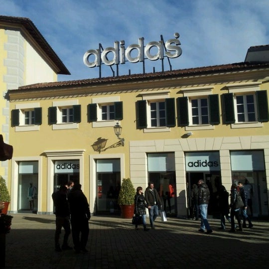 adidas Outlet Store Serravalle Scrivia - Strada Provinciale ex Strada 35bis dei Giovi 1