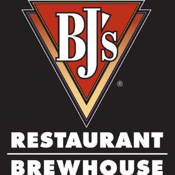 Снимок сделан в BJ&#39;s Restaurant &amp; Brewhouse пользователем Ronald Chino C. 10/4/2015