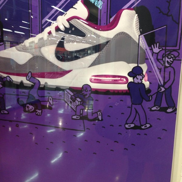 Fotos em Nike Clearance Store Alicante - San Vicente, Comunidad Valenciana