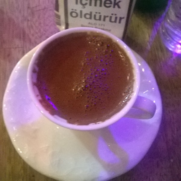 Photo taken at Şadırvan Vitamin Cafe by SaMeT A. on 5/28/2016