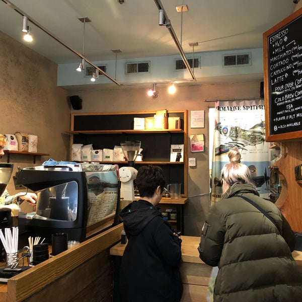 12/16/2018 tarihinde Chris W.ziyaretçi tarafından Spitfire Coffee'de çekilen fotoğraf