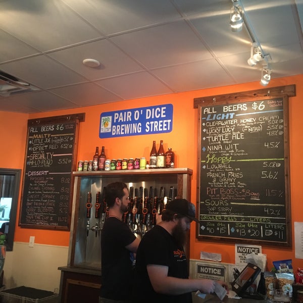 Photo taken at Pair O&#39; Dice Brewing Company by Lulamei on 5/26/2018