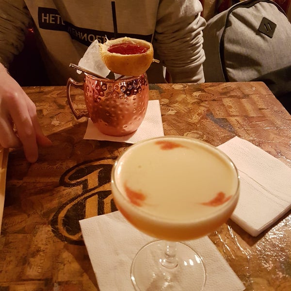 Excellent cocktails, nice atmosphere !
