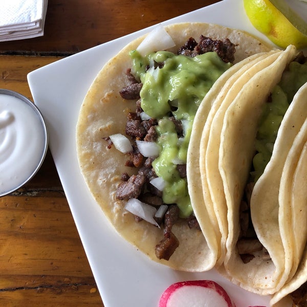 2/22/2019 tarihinde Amos B.ziyaretçi tarafından Tacos Cuautla Morelos'de çekilen fotoğraf