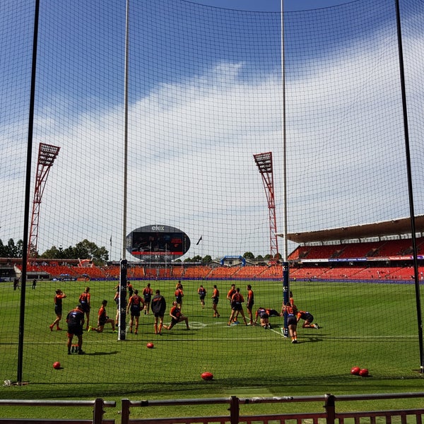 twister-photo-giants-stadium-topless-pictures