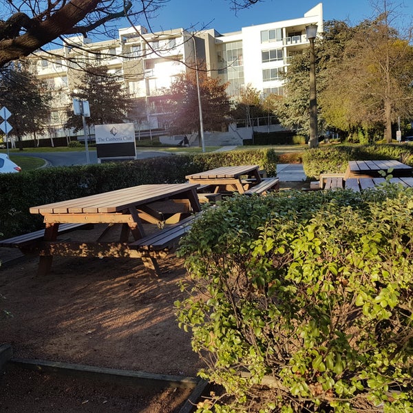 The Canberra Club Barton 51 Blackall St.