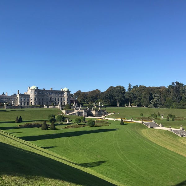 Photo taken at Powerscourt House and Gardens by anamiauu on 9/20/2019