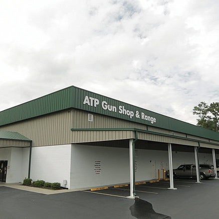 Foto tirada no(a) ATP Gun Shop &amp; Range por ATP Gun Shop &amp; Range em 2/24/2016