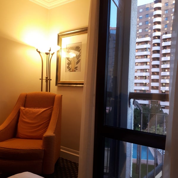 รูปภาพถ่ายที่ Lisbon Marriott Hotel โดย Alana เมื่อ 11/13/2018