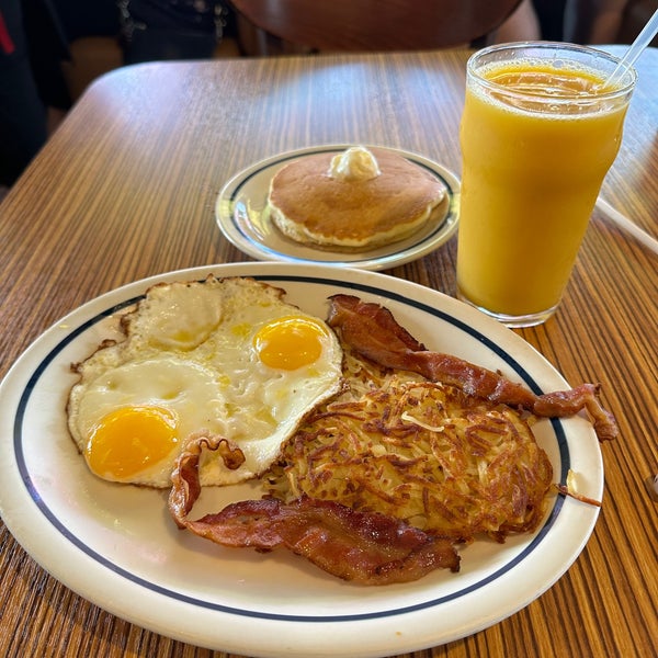Best Breakfast near Disney World - Review of IHOP, Orlando, FL