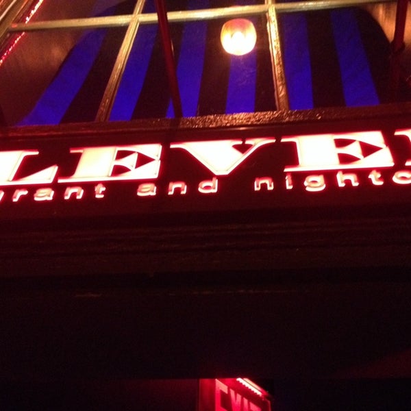 9/20/2013 tarihinde Jerry C.ziyaretçi tarafından Eleven Nightclub'de çekilen fotoğraf