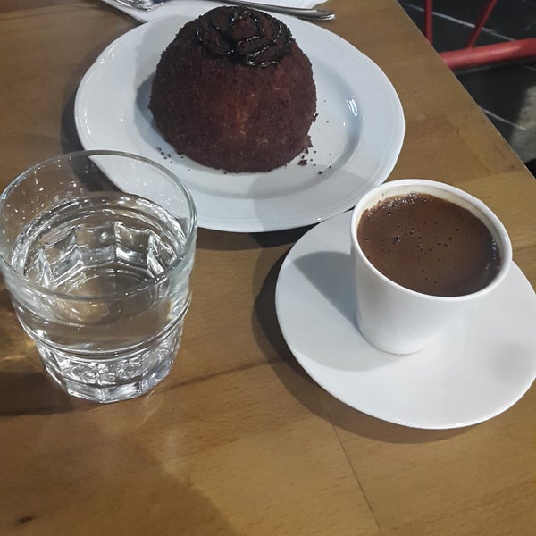 Foto scattata a Sütlü Kahve da Ayşenur C. il 2/19/2019