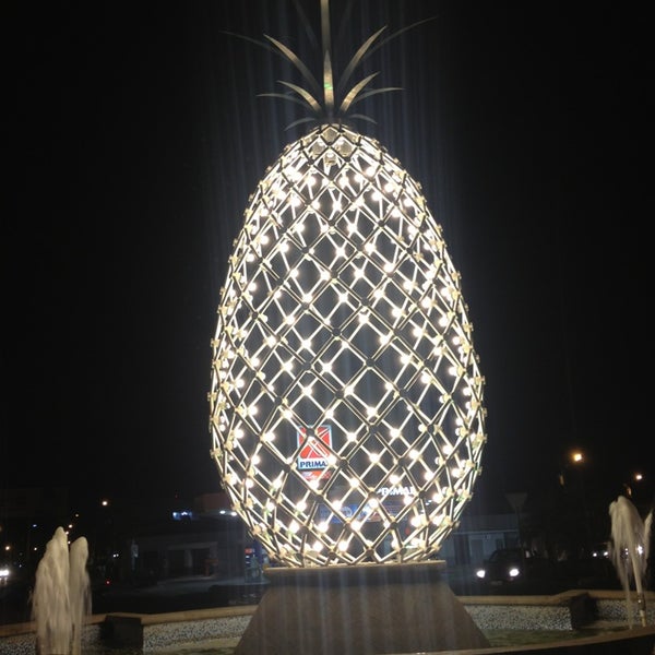 Photos at Monumento a la Piña - Milagro, Guayas Province
