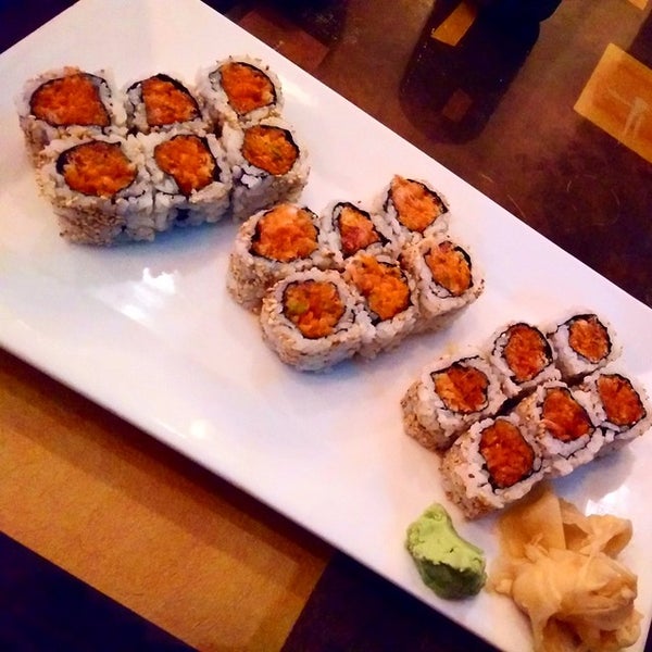 Foto tirada no(a) Planet Sushi por Mario S. em 12/22/2014