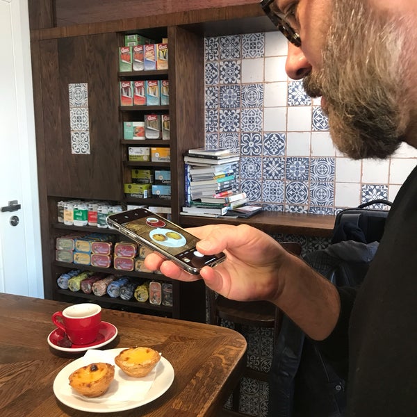 11/6/2018 tarihinde Peter K.ziyaretçi tarafından Café Lisboa'de çekilen fotoğraf