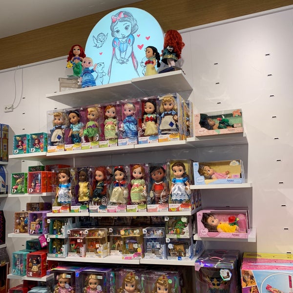 3/22/2019 tarihinde МариКоziyaretçi tarafından Disney Store'de çekilen fotoğraf