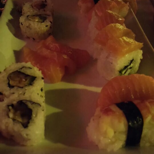 Снимок сделан в Itamae Sushi пользователем Cesar A. 1/2/2015