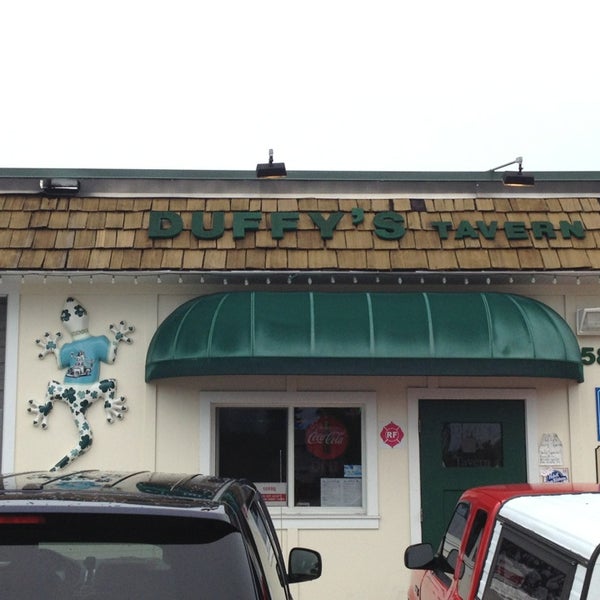 Photo prise au Duffy&#39;s Tavern par Jason le7/5/2013