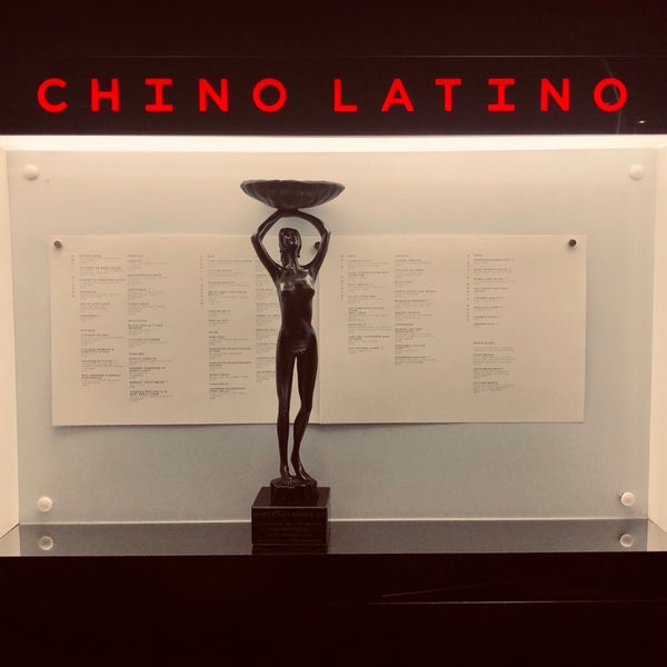 Снимок сделан в Chino Latino пользователем Ahmet M. 5/28/2019