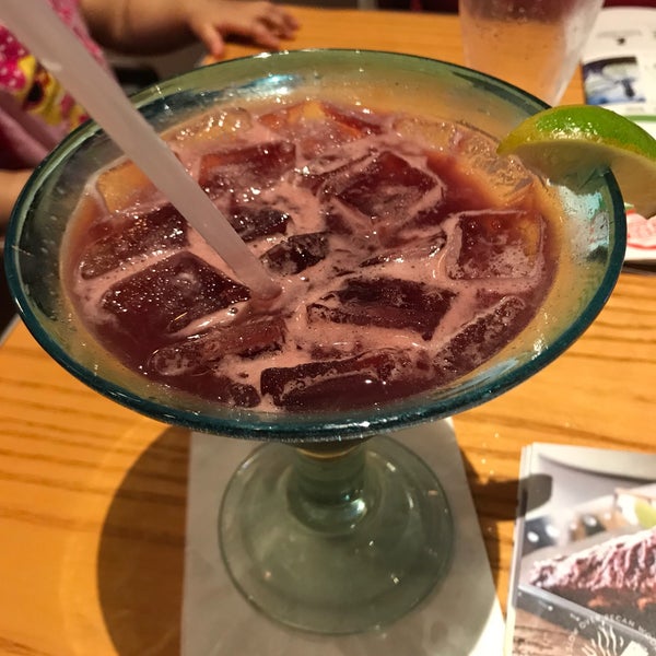 Photo taken at Chili&#39;s Grill &amp; Bar by TJ on 10/21/2017