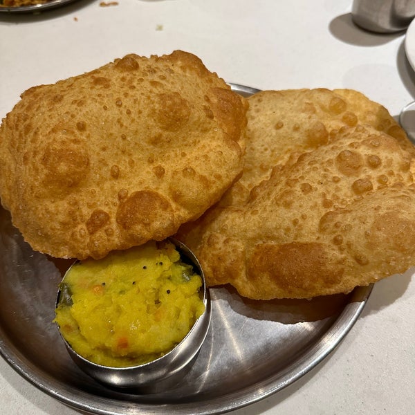 Das Foto wurde bei Karaikudi Chettinad South Indian Restaurant von siva am 5/23/2023 aufgenommen