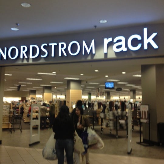 Nordstrom Rack - 13 подсказки(-ок) от Посетителей: 2590