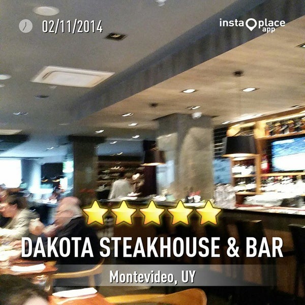 Photo taken at Dakota Steakhouse &amp; Bar by Celso R. on 11/2/2014
