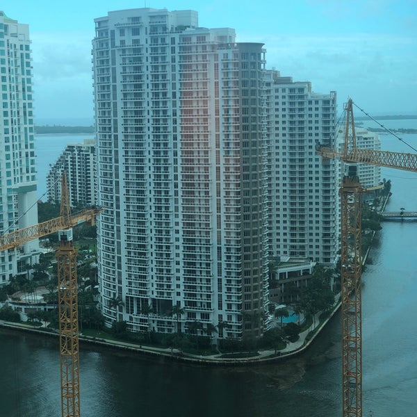 รูปภาพถ่ายที่ JW Marriott Marquis Miami โดย Greg A. เมื่อ 6/19/2019