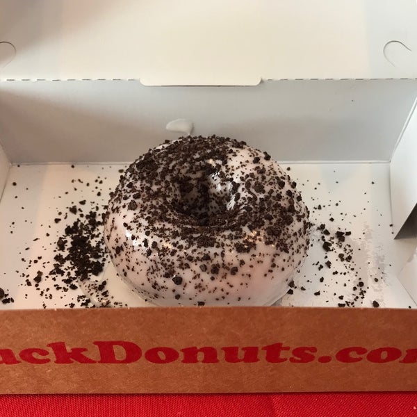 Foto scattata a Duck Donuts da Billy S. il 5/25/2018
