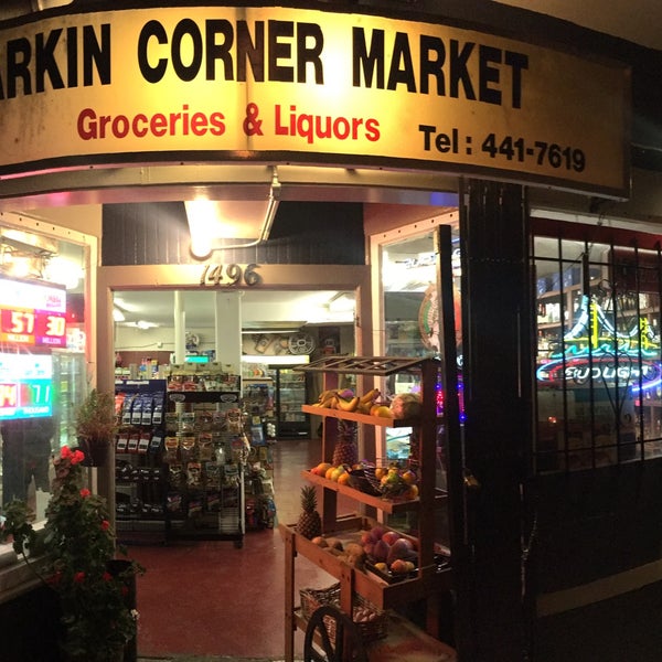 Larkin Corner Market Liquor Store in San Francisco