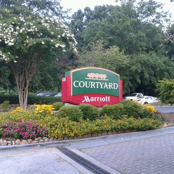 Photo taken at Courtyard by Marriott Atlanta Vinings by Franklin S. on 7/28/2013