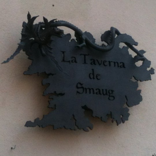 Foto tirada no(a) Taverna de Smaug por Raúl S. em 10/13/2012