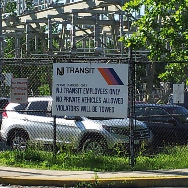 Meadowlands Garage Bus Station