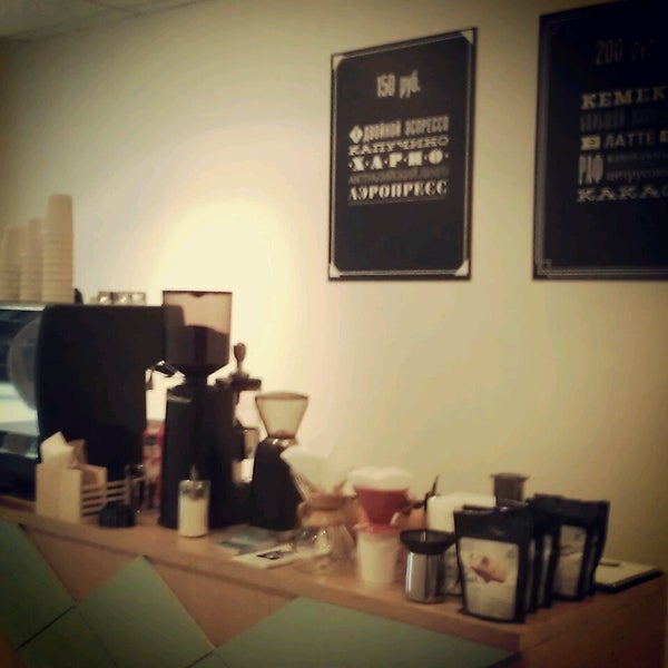 9/20/2013にNatalya B.がDouble B Coffee &amp; Teaで撮った写真