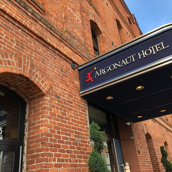 Foto tomada en Argonaut Hotel  por Clarissa M. el 4/25/2019
