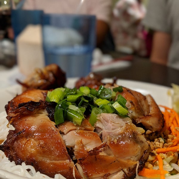 Photo taken at Ben Tre Vietnamese Homestyle Cuisine by Clement N. on 9/22/2018