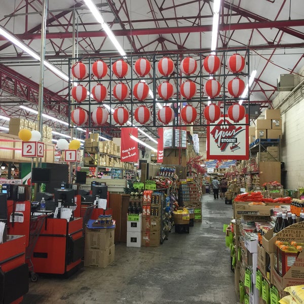 Photos at Marukai Wholesale Mart Kalihi Palama 31 tips