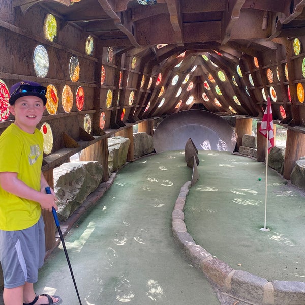 Big Stone Sculpture Garden Mini Golf Fasci Garden