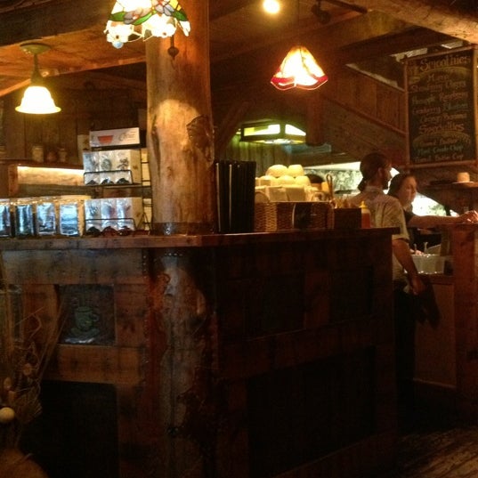11/15/2012にD. R.がCommon Ground Cafeで撮った写真